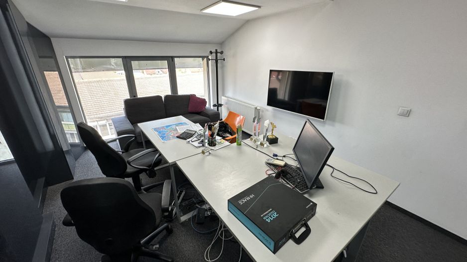 Spațiu  inchiriat   birouri   316 mp - Poză 20