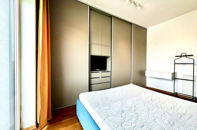 Apartament cu 2 camere, priveliște spre pădure, cochet si primitor, zona Lipovei - Poză 21