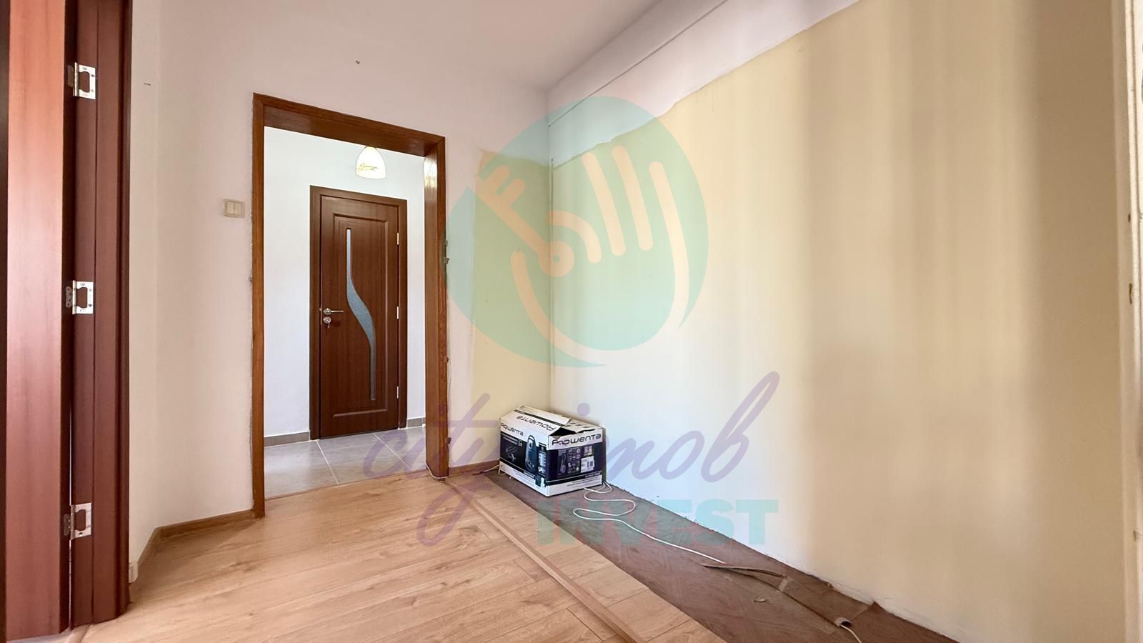 3 camere lanaga METROU si Parc - Poză 6