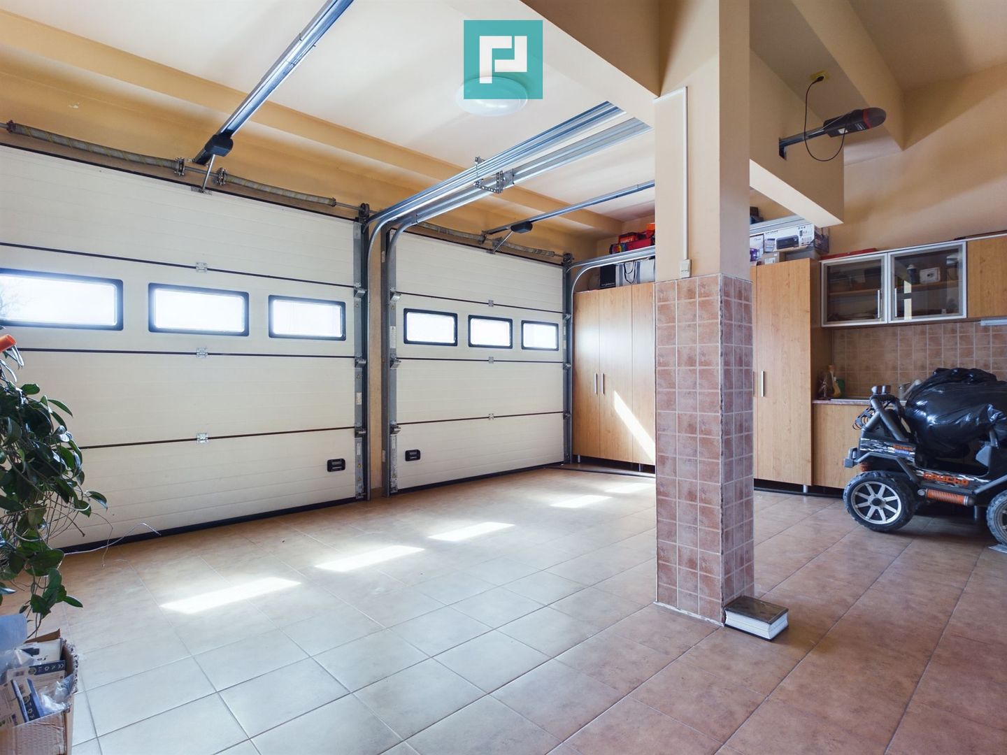 Vila de lux în Gai - Poză 15