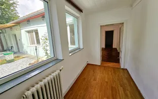Casa 5 camere, 369 mp teren, zona Centru, pretabila pentru birouri - Poză 19