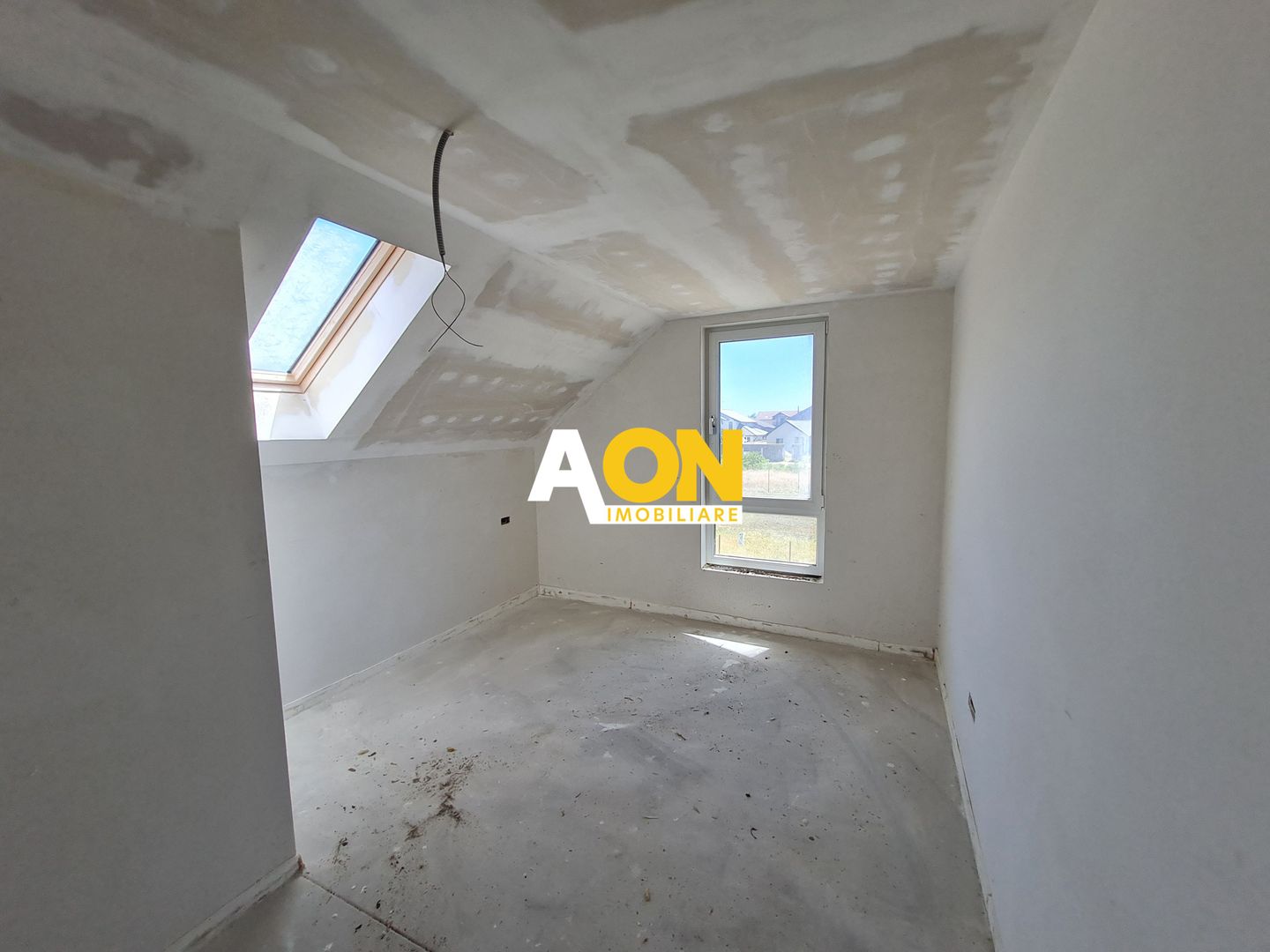 Casa 4 Camere, 138 mp, P+M, Teren 400 mp, Toate Utilitatile, Micesti - Poză 11