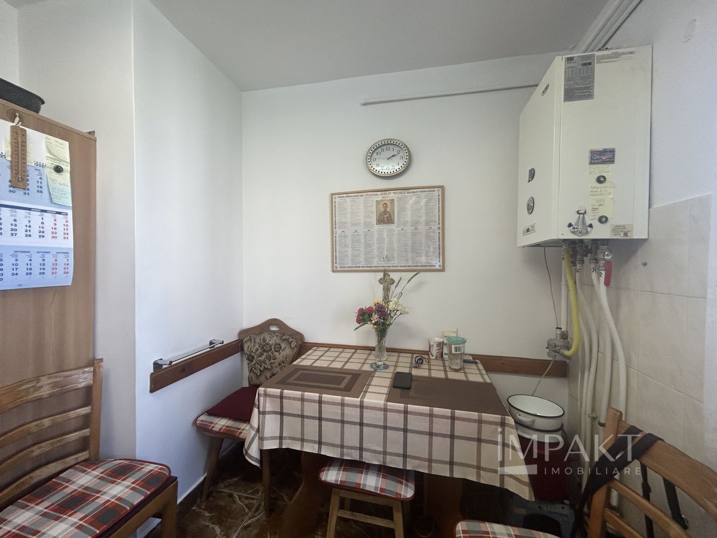 Vanzare apartament cu 4 camere in zona Minerva! - Poză 12