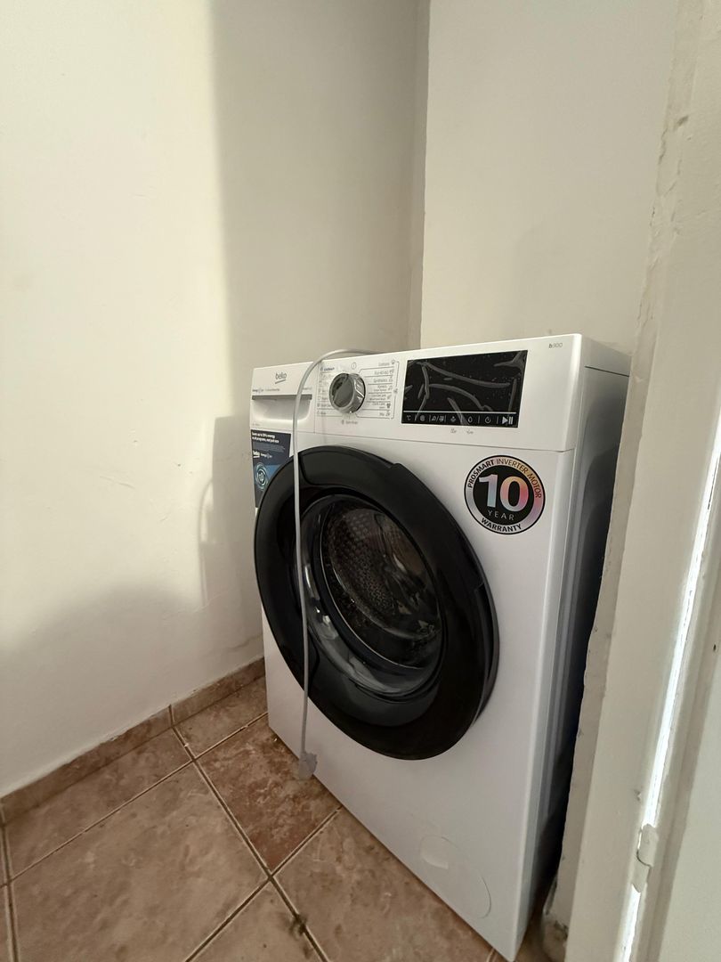 Chirie, apartament, 1 camera, 30 mp, Traian Lalescu Oradea. 250 E/lună - Poză 7