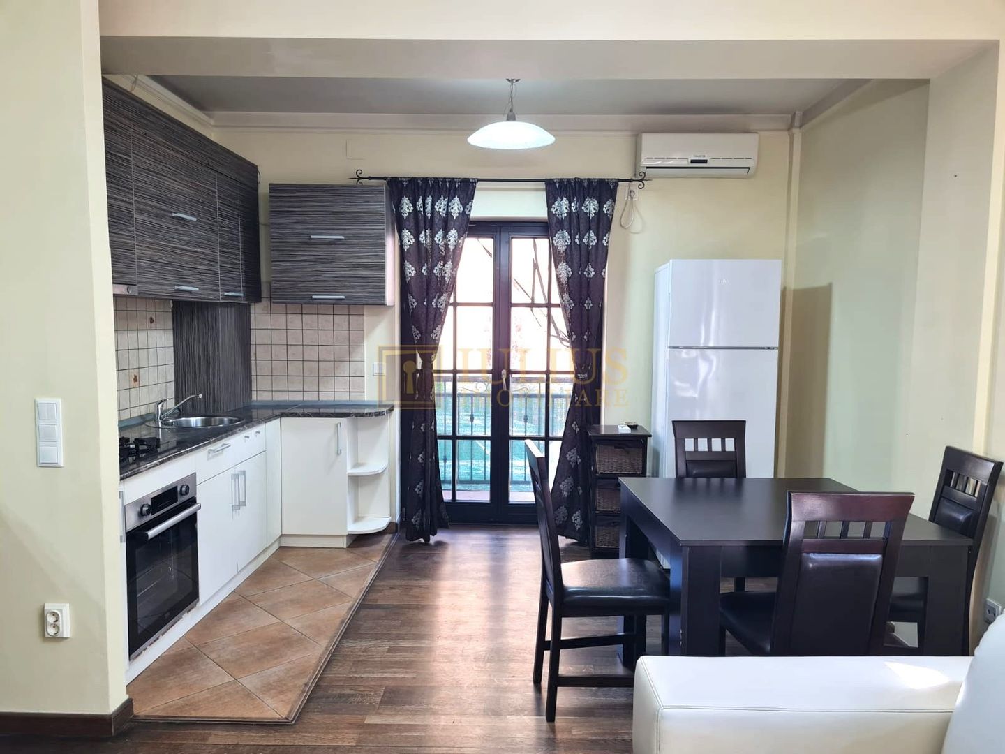 Apartament in Zona Ronat-Mehala, disponibil de la 1 iulie - Poză 2
