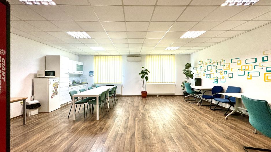 Birou cu 3-4 posturi de lucru - Poză 11