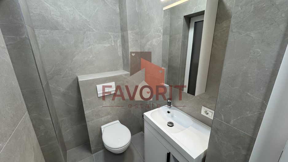 Mobilat si utilat. 2 locuri de parcare. Curte privata in CF - Poză 10