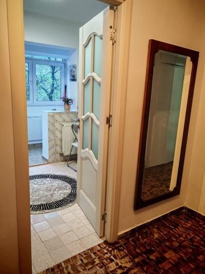 2 camere renovat complet - 850 EUR - zona Primaria Sector 1 - Poză 4