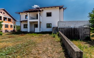 Vila noua semifinisata D+P+E la strada principala Comision 0 - Poză 10
