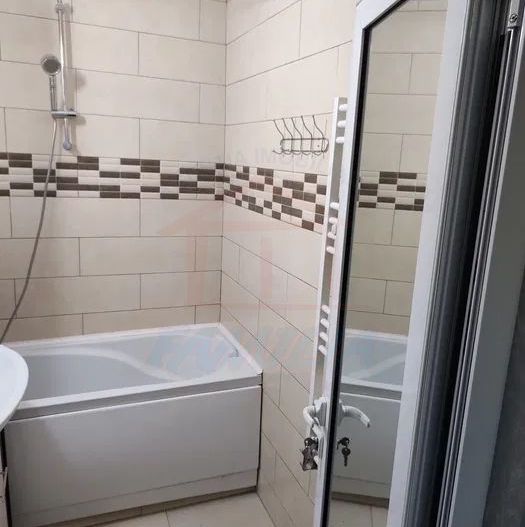 Vanzare apartament 3 camere, Micro 17, Pret 88.000 EURO, sup 64mp - Poză 7