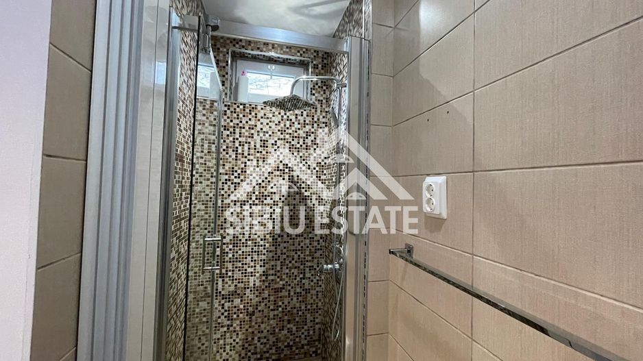 Afacere la cheie 2 unitati de cazare in regim hotelier ULTRACENTRAL - Poză 11