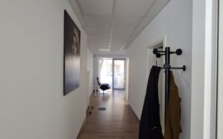 Spațiu pretabil birouri/cabinete medicale - Poză 20