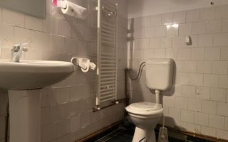 Vanzare apartament -3 camere la casă, etaj 1+pod+cota teren–Târgoviște - Poză 10