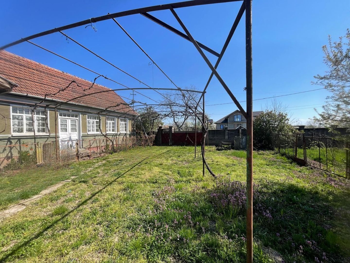 Casă tradițională la sat +teren 1.500 mp. Sat  Săbolciu-47000 euro neg - Poză 5