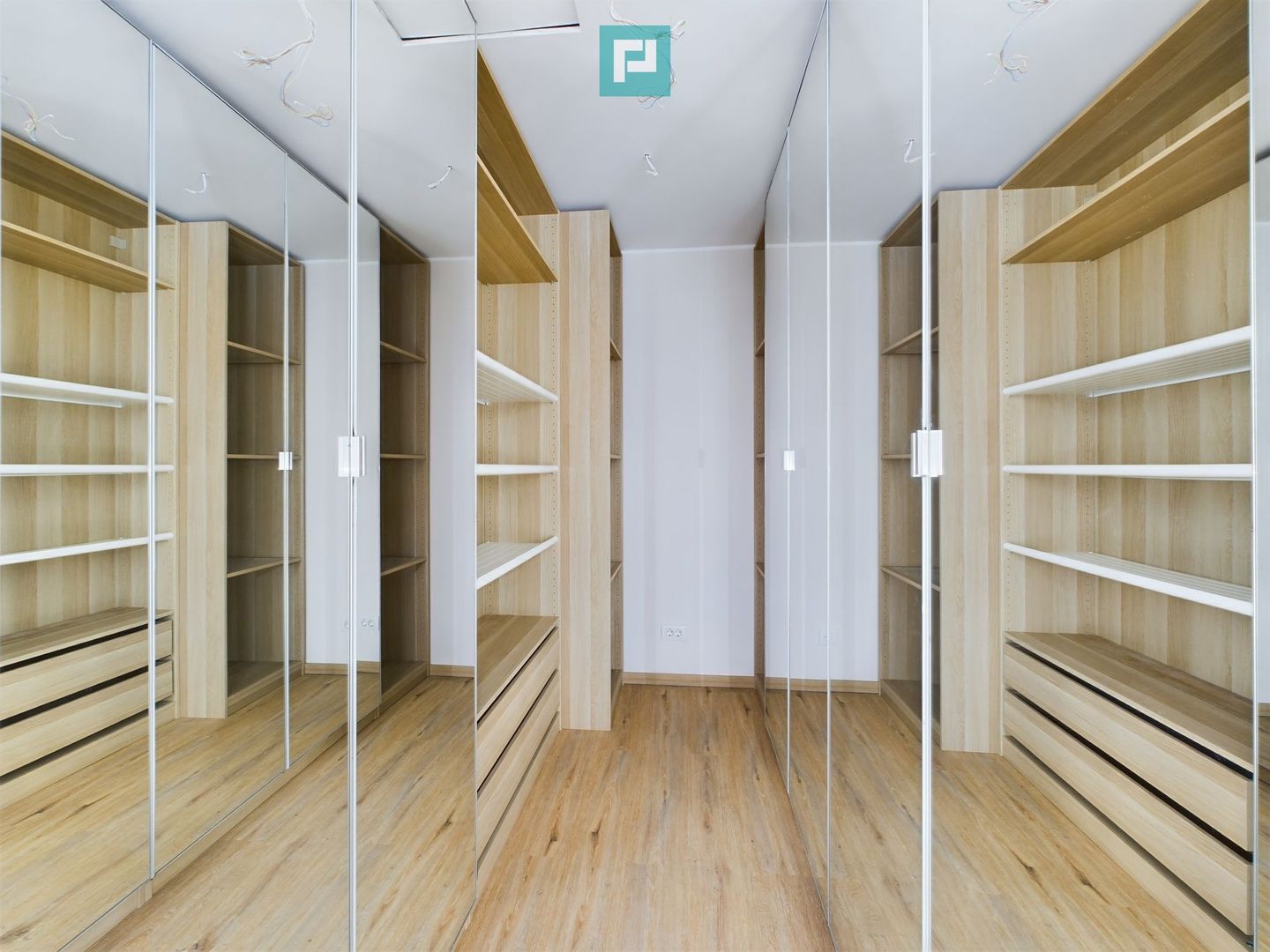 Vila Duplex 5 camere cu garaj zona Școală Americană - Poză 21