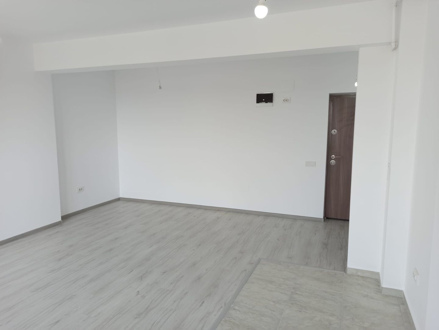 2cam.studio/53mp/strPostalionului/STB241-1min/metrouApPatriei-15min - Poză 15