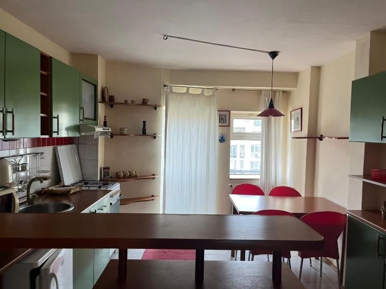 Apartament 2 camere, lux, metrou Izvor - Poză 2