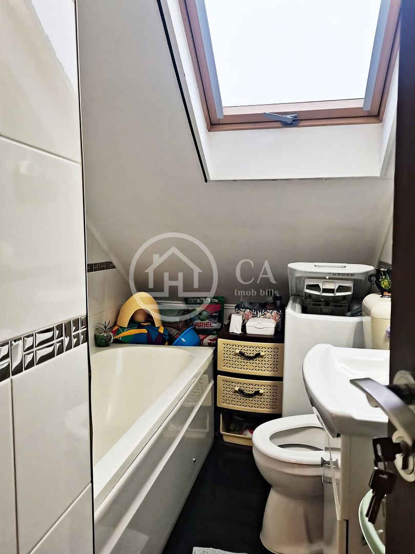 Apartament cu 3 camere la curte comuna de vanzare Ultracentral, Oradea - Poză 5