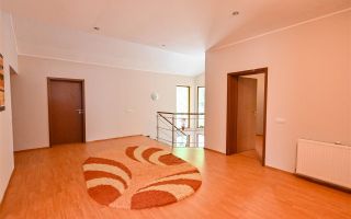 Vila cu 1.500 mp teren, gradina amenajata, linistita zonare,  Halchiu, Brasov - Poză 20