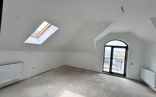 Casa individuala-4 dormitoare,225 mp utili,garaj-Chinteni - Poză 19
