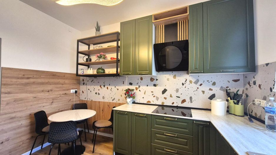 Piața de Miercuri, casă singură în curte, renovată 2025 - Poză 11