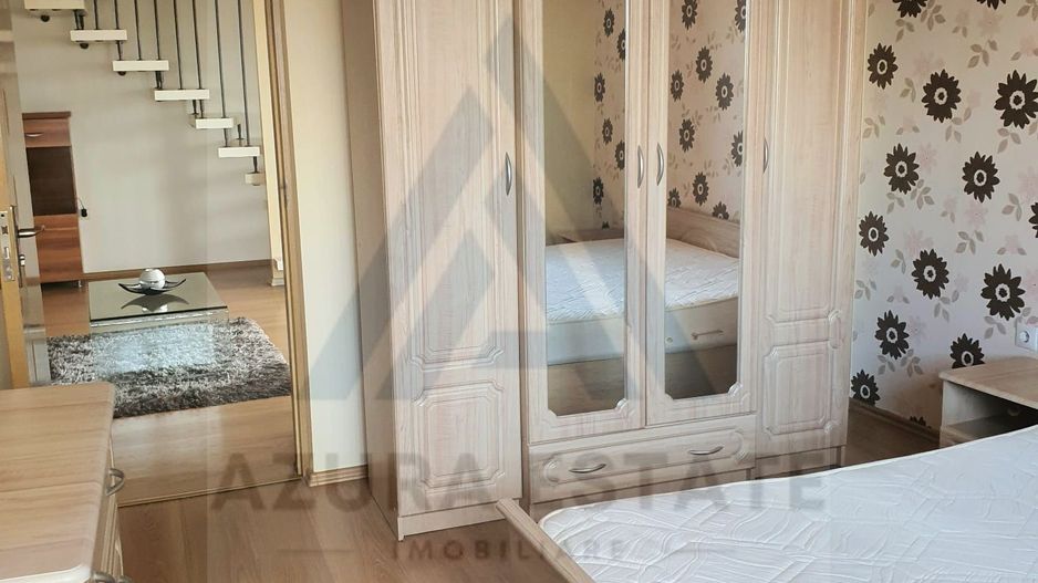 Apartament modern 4 camere 2 niveluri 100 mp utili cu lift in Strand - Poză 1
