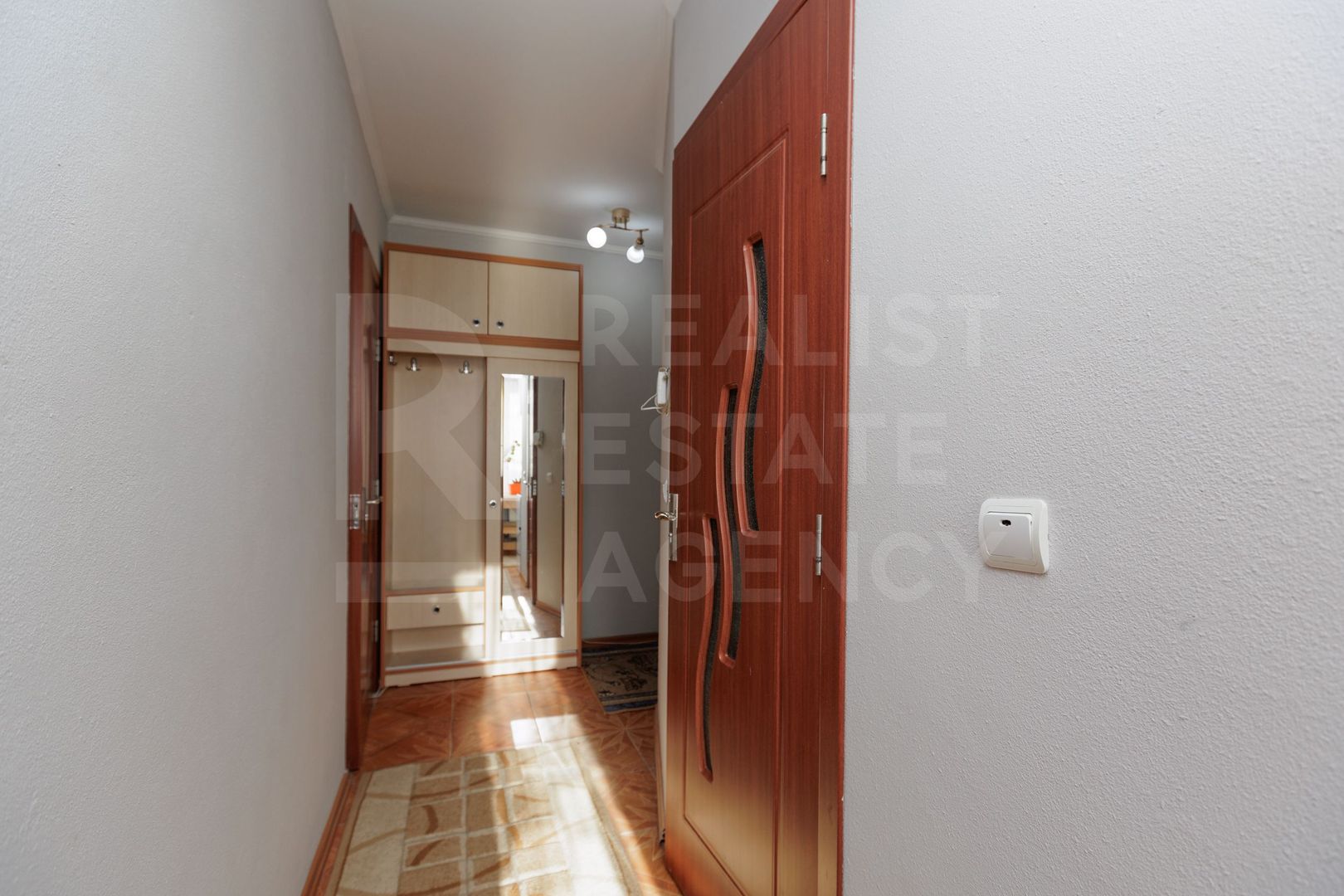 Vânzare, apartament, 2 camere, strada Miorița ,Centru. - Poză 7