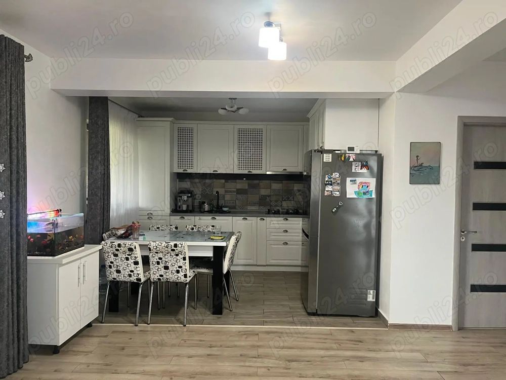 CASA DE VANZARE - ZONA NORD - PUNCT DE REPER LIVADA - Poză 6