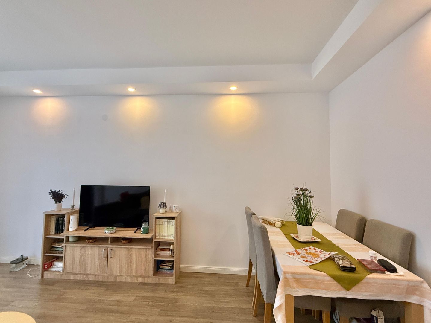COSMOPOLIS - Apartament cu 2 camere si parcare, mobilat si utilat. - Poză 3