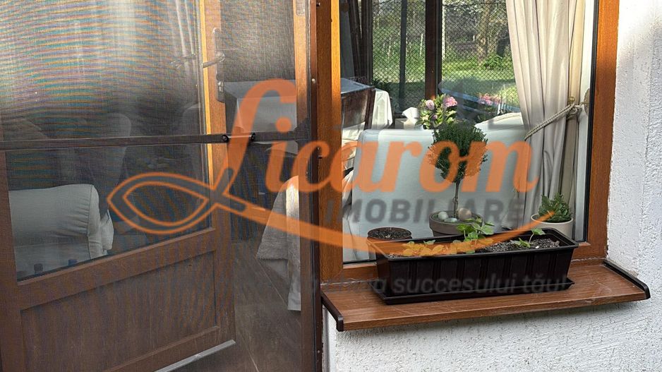 Proprietate saseasca cu 2 corpuri de casa, Comuna Vulcan,Brasov. - Poză 7