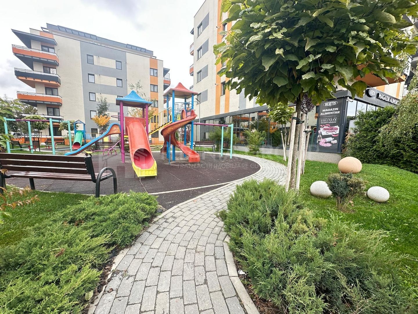 Apartament 2 camere + loc parcare – Grandis Residence, Tractorul, Brașov - Poză 12