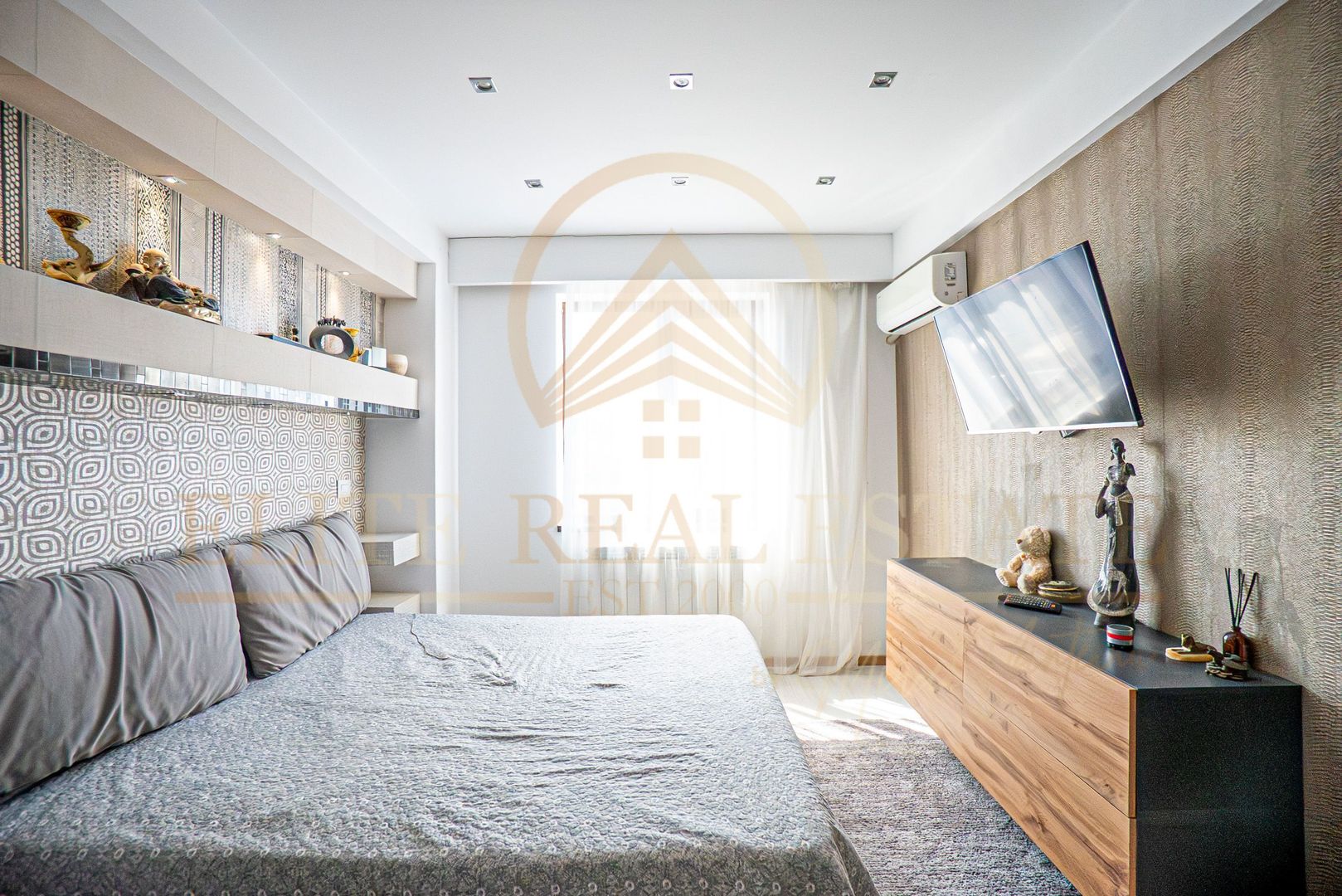 Apartament 3 camere Palazu Mare – 121 mp cu vedere la lac si parcare - Poză 12