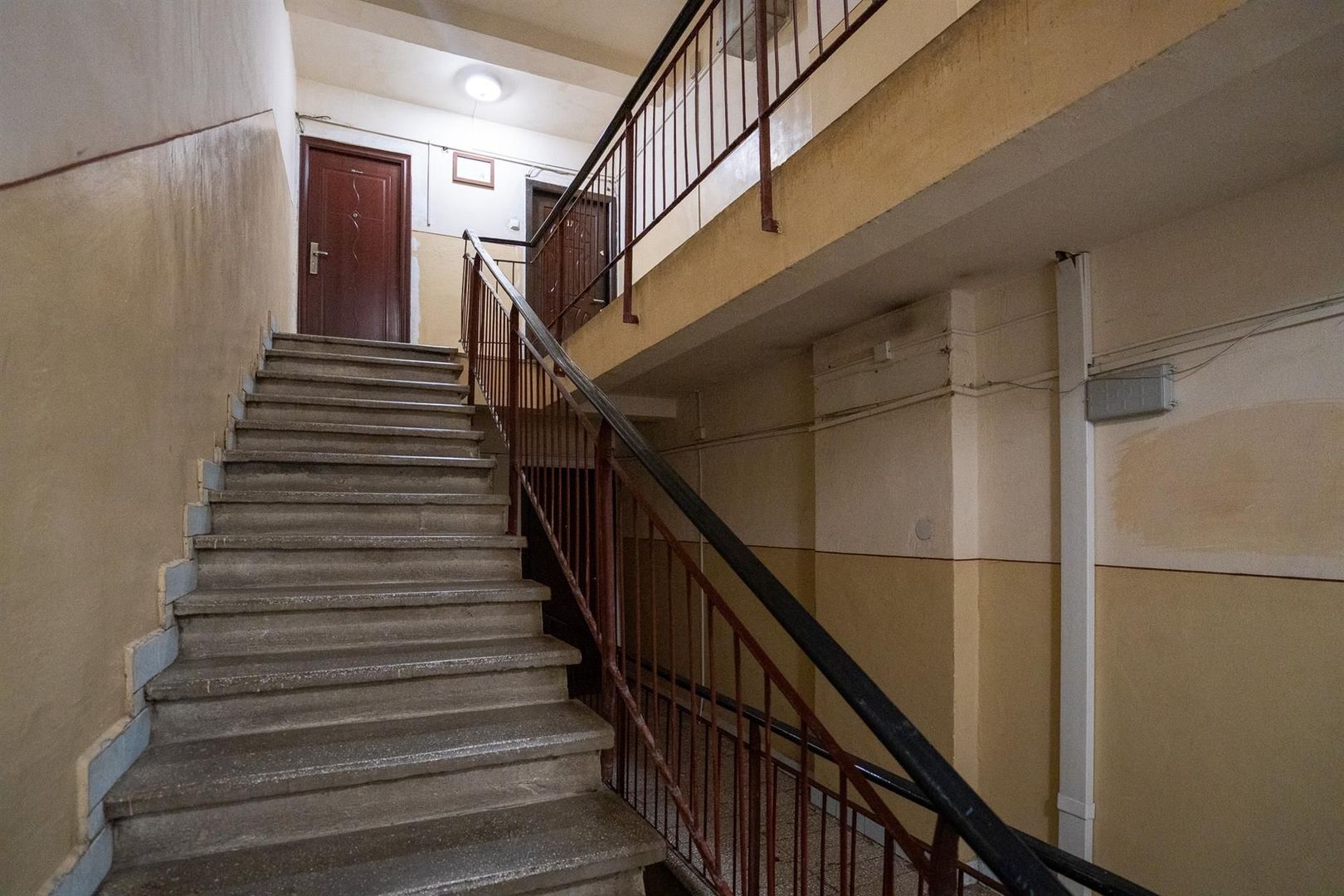 APARTAMENT CU 2 CAMERE DECOMANDAT ZONA ROGERIUS - Poză 8