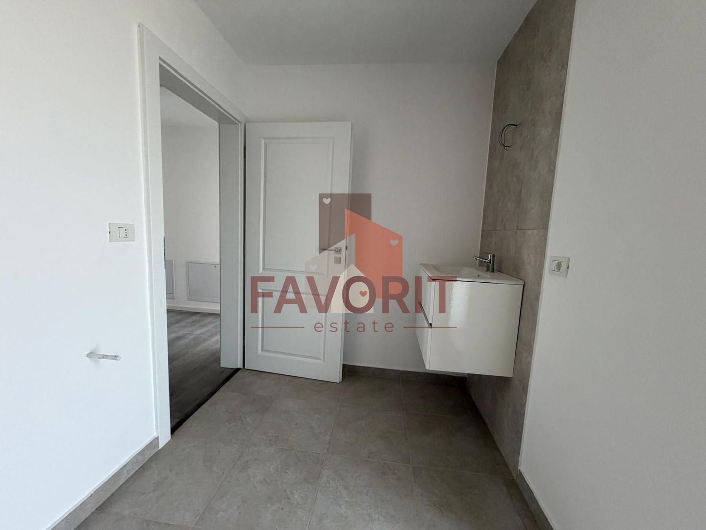 Duplex | COMISION 0 | Curte amenajata | Toate utilitatile | 3 Bai | - Poză 12