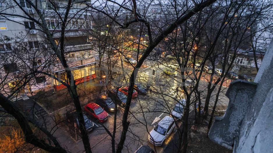 1 Mai nr. 29, 3 camere, 4/10, bloc stradal, c-tie 1980, bucatarie mare, 2 bai - Poză 11