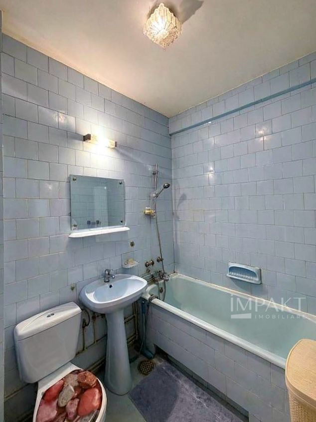 Apartament cu 3 camere de 100 mp utili in zona Semi-Centrala - Poză 7
