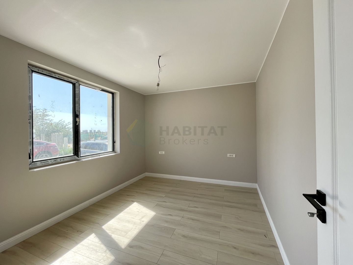 Vila individuala 5 camere Tunari - Poză 4