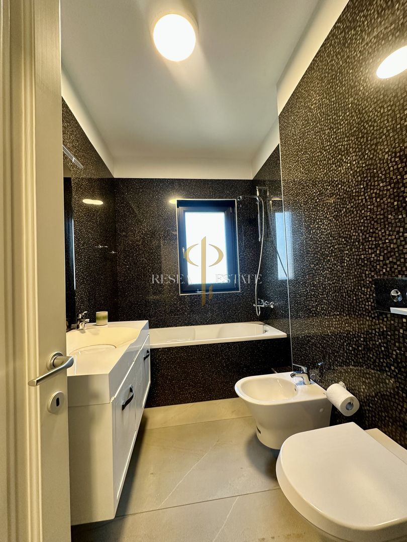 Casă modernă P+1E de închiriat – Lipovei, mobilată și utilată - Poză 11