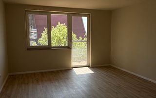 BRASADAS vinde ap 3 cam etaj 3/4 zona Burdea. - Poză 2