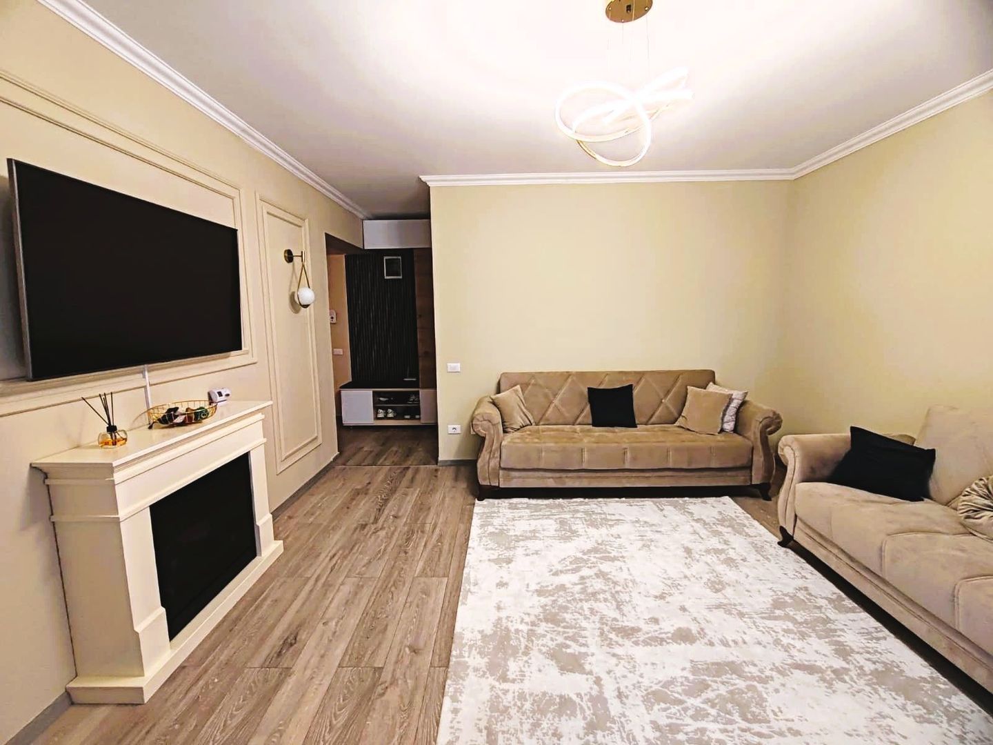 3 camere | 90 mp + curte 45 mp | Mobilat si Utilat Premium | Top - Poză 46