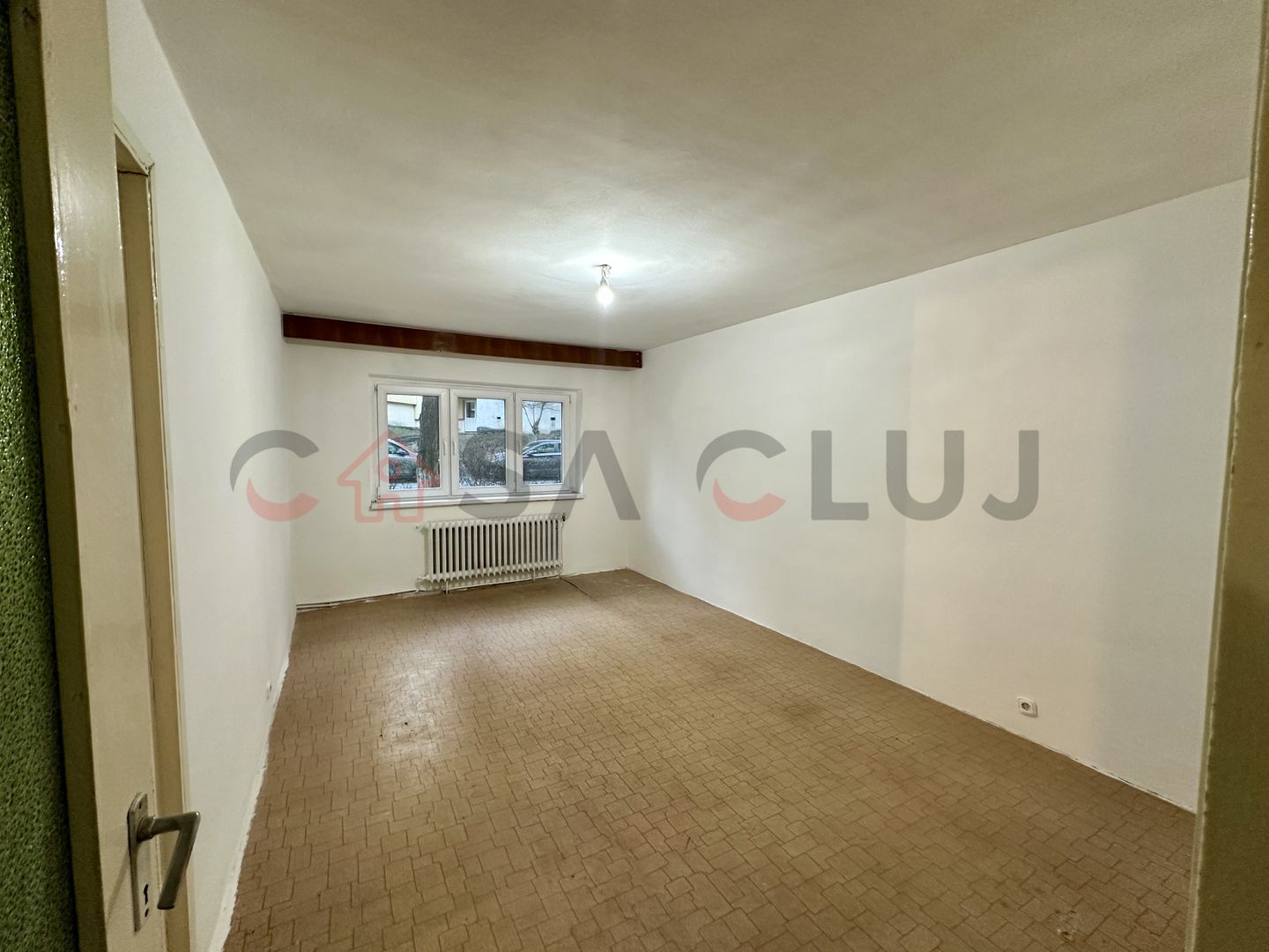 Ideal pentru familii, bine compartimentat, in zona linistita - Poză 1