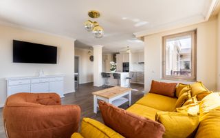 Apartament Premium în Subcetate. - Poză 3
