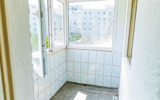 Fără comision! Apartament decomandat, 3 camere, an 1985, etj. 5, bloc anvelopat - Poză 5