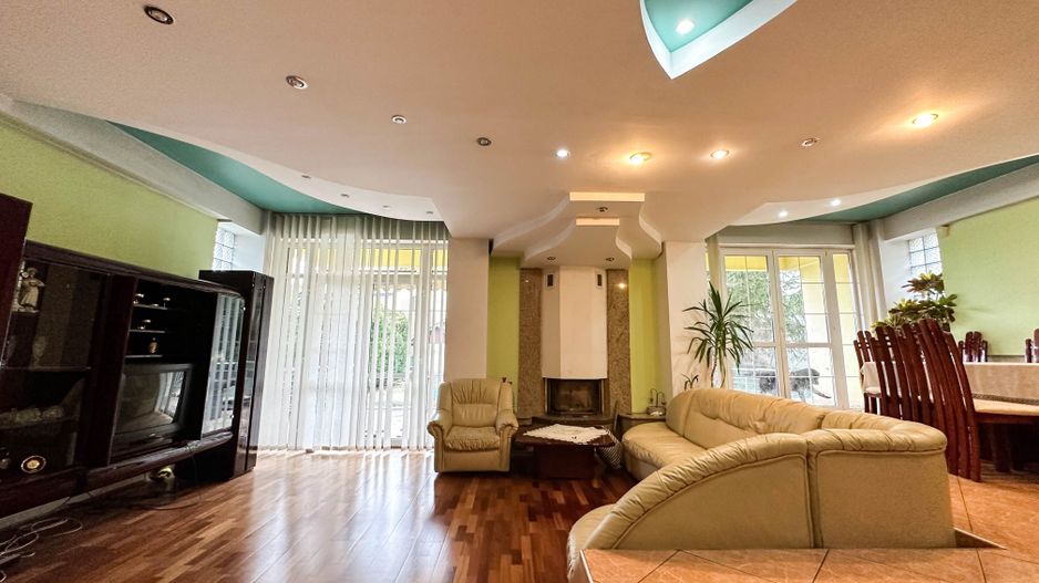 Vila de inchiriat Mogosoaia-Chitila* Pretabil Investitie * - Poză 1