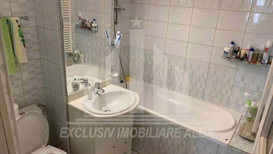 Apartament cu 3 camere decomandate, Centru - Poză 5