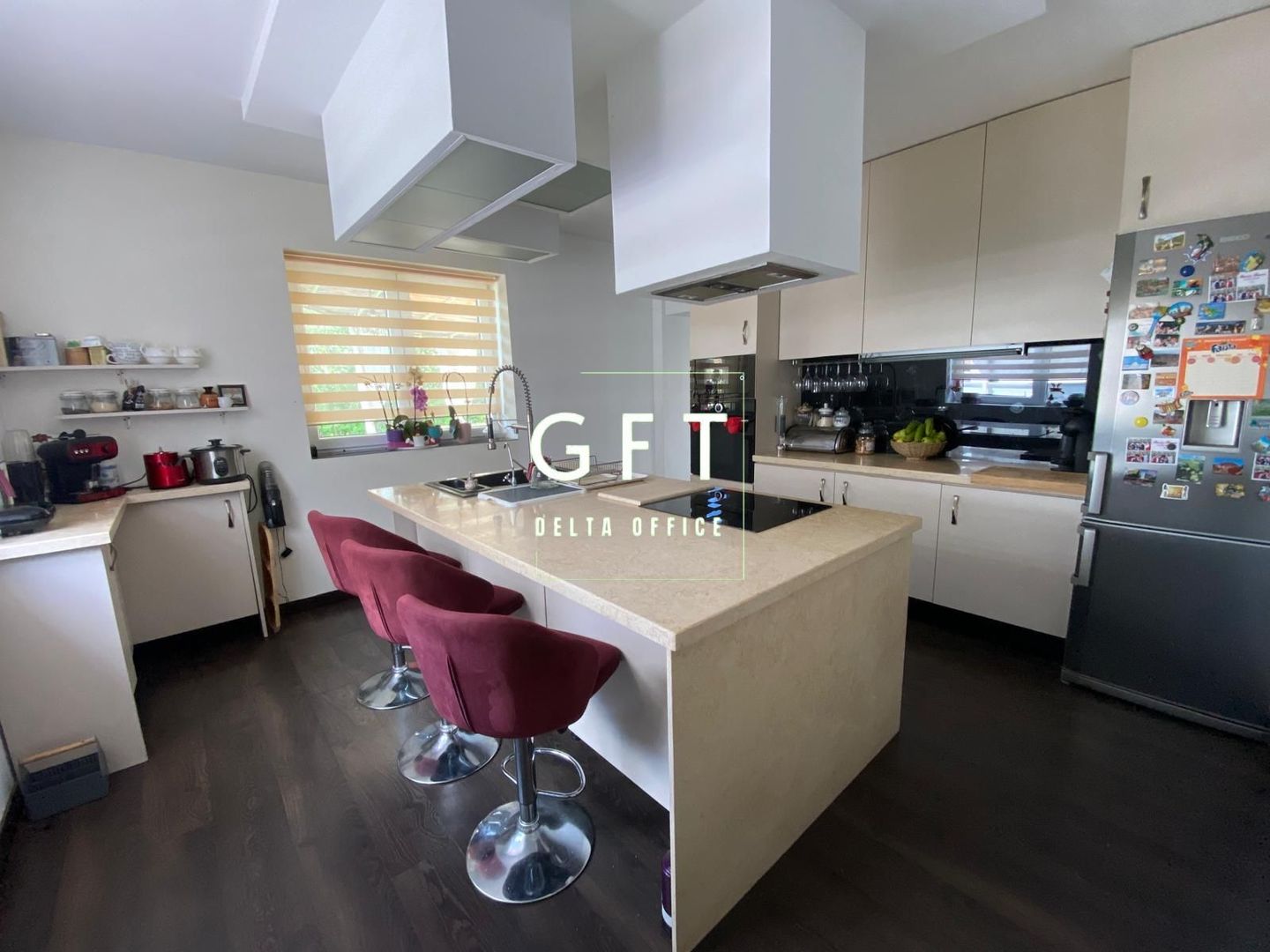 PRET REDUS!!! Vila de lux, P+E+M, piscina, 7 minute de centru Bistritei - Poză 10