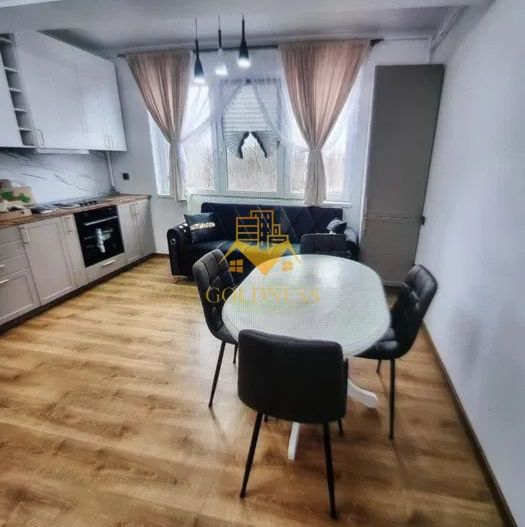 3 Camere decomandate, Parcare, Bulgaria, Piata Oser, Hornbach, Modern - Poză 1