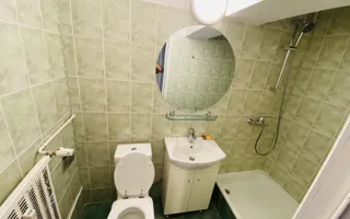 Apartament spațios cu 4 camere, vedere spectaculoasă către Palatul Parlamentului - Poză 20