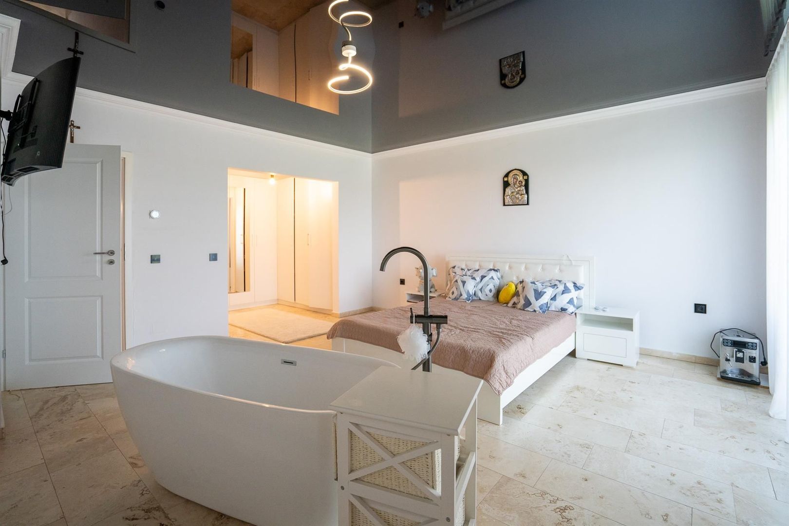 Vila 3 dormitoare matrimoniale Saldabagiu - Poză 4