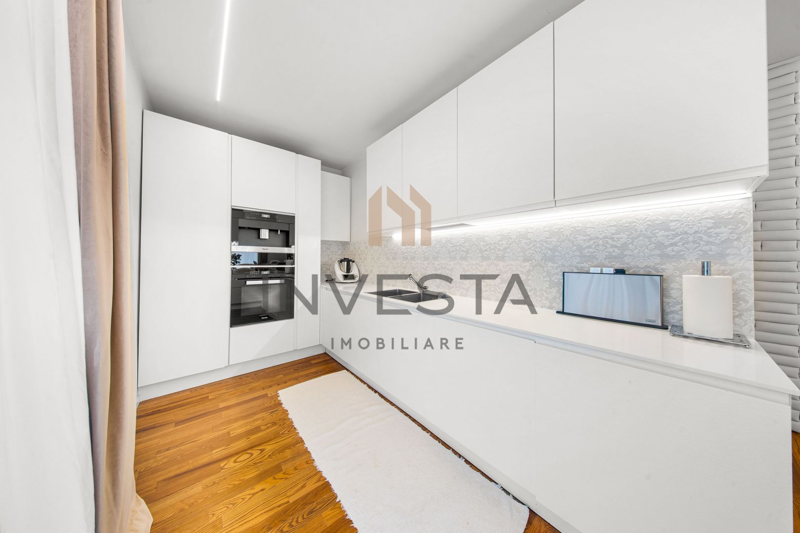 PENTHOUSE DE LUX, 180 MP UTILI + 250 MP TERASE, ACCES PRIVAT CU LIFT! - Poză 6